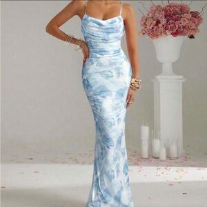 Elegant Blue Watercolor Floral Bodycon Dress